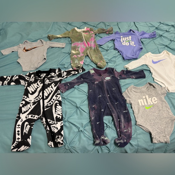 Newborn Nike 7 Piece Bundle - Picture 2 of 7